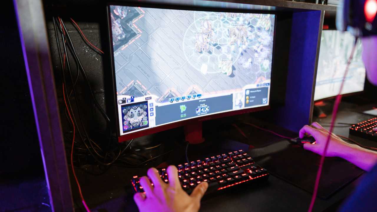 A guy playing games online