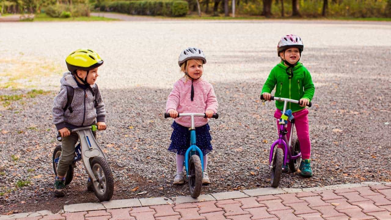 kids playing