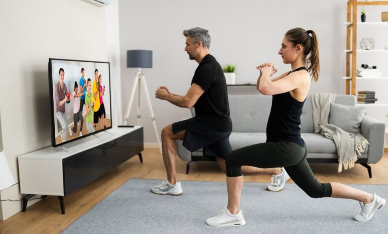 couple doing online yoga