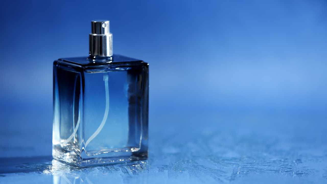 perfume bottle for men