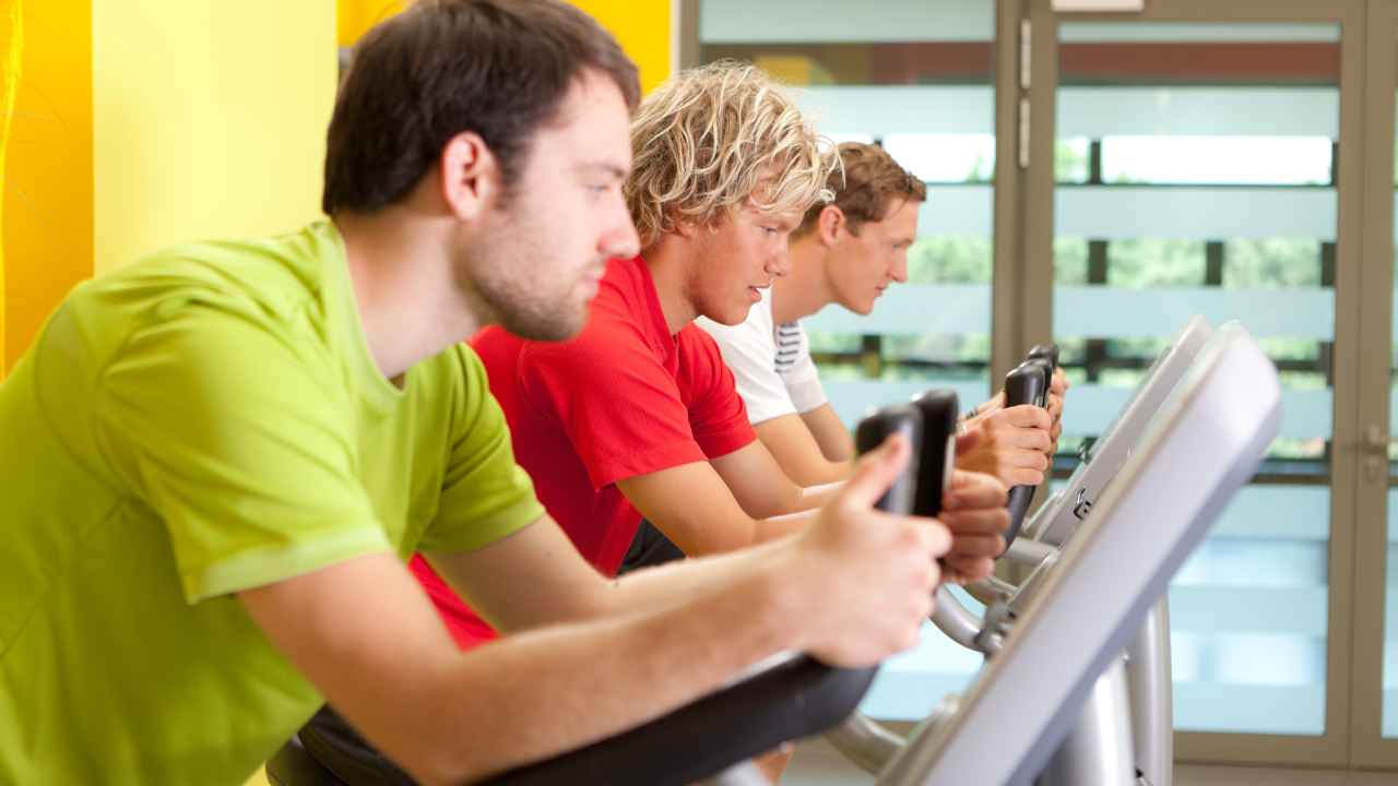 men doing Ergometer training