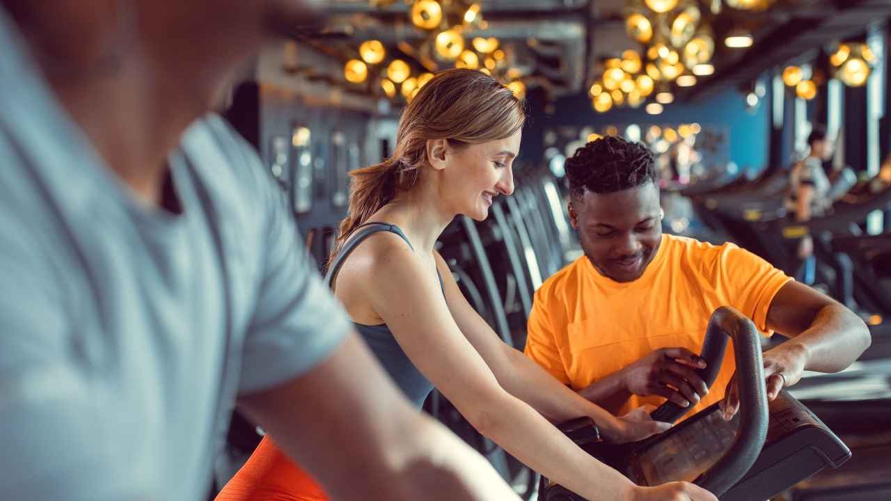 people doing Ergometer training