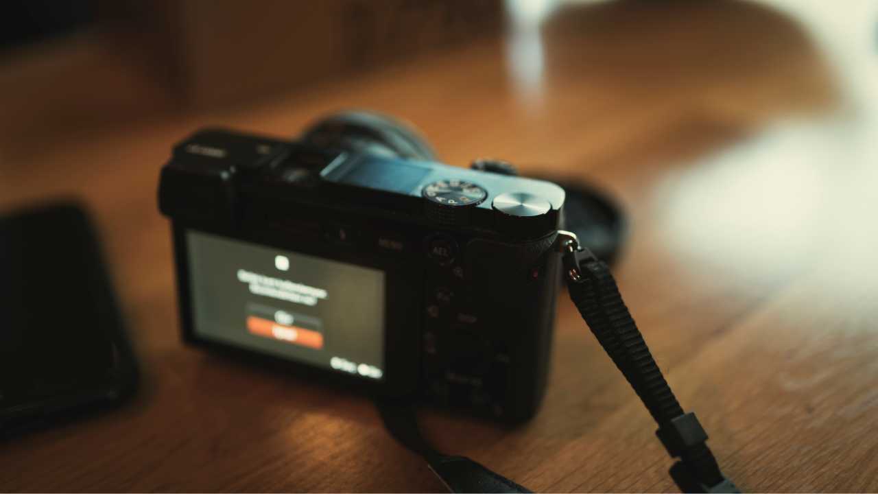 Mirrorless camera on a table