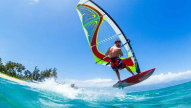 windsurfing